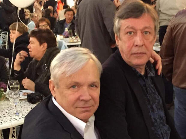 Крестный отец Ефремова: "Если его отправят в колонию, туда поеду"