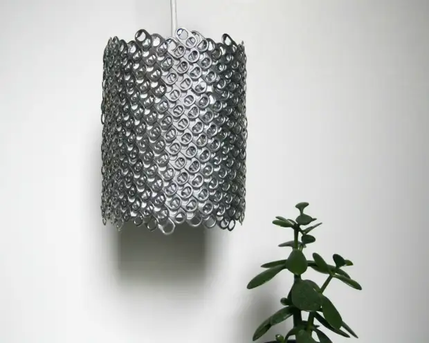 Абажур из ключей от жестяных банок. Абажур из ключей от жестяных банок.