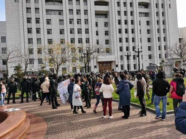 Митингующие в Хабаровске устроили провокацию