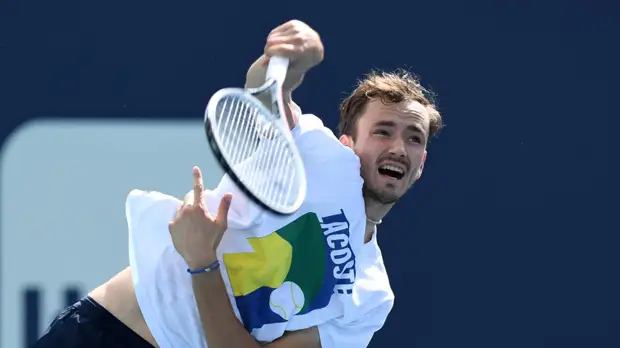 Медведев сыграет с 1020-й ракеткой мира во втором круге «Мастерса» в Майами