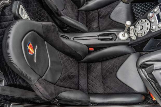 Гиперкар Koenigsegg 2008 года с механической коробкой передач