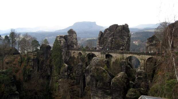 Бастай каменный бастион Саксонии Bastei21 Бастай каменный бастион Саксонии