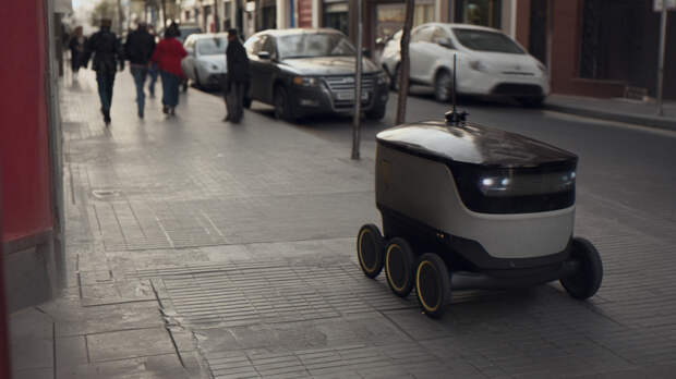 ИИ за рулем, в космосе и в Госдуме: как нейросети незаметно вошли в нашу жизнь