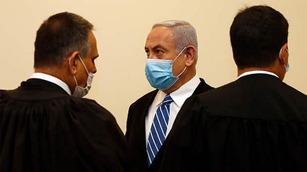 В Израиле начался суд над Нетаньяху. Впервые в стране действующего премьера обвинили в коррупции и мошенничестве