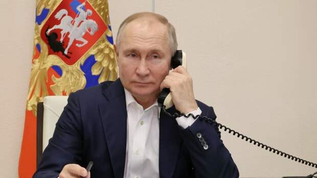 Путин и президент Киргизии провели телефонный разговор