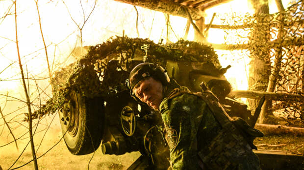 Гаубица «Д-30» разгромила вражеский пункт управления БПЛА. Лучшее видео из зоны СВО