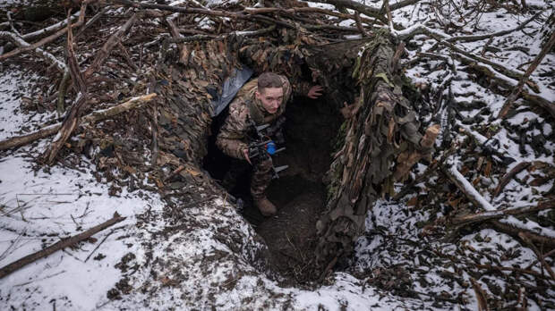 Военный эксперт: бойцы ВСУ сдаются в плен из-за аномальных морозов