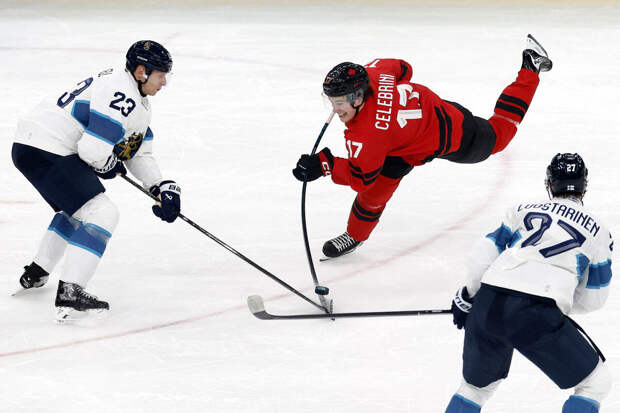 Сборная Канады обыграла команду Финляндии в полуфинале Олимпиады