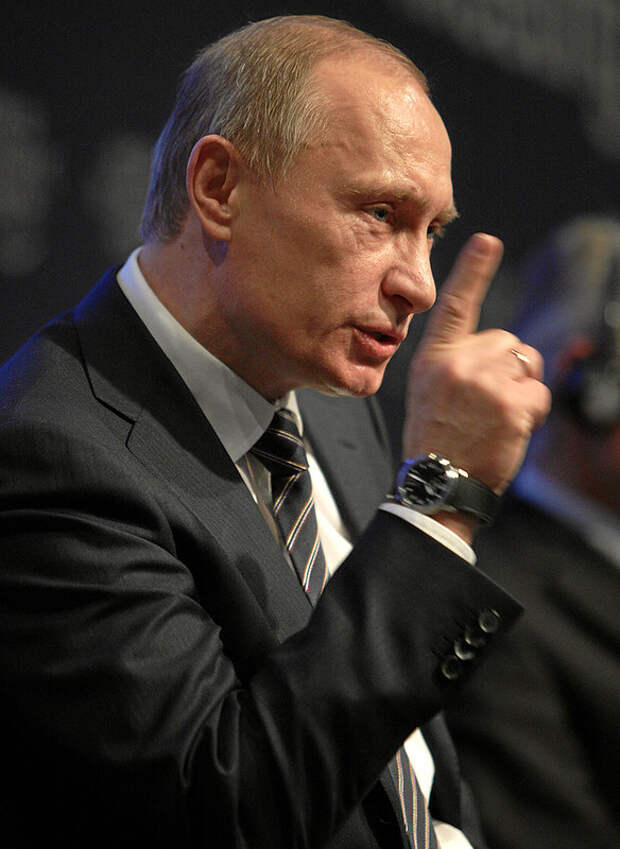 800px-Vladimir_Putin_at_the_World_Economic_Forum_Annual_Meeting_2009_002.jpg
