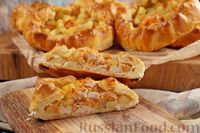 Фото к рецепту: Слоёные открытые пирожки с курицей и картошкой