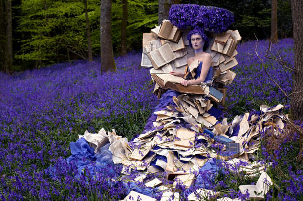 Хранительница книг. Автор: Kirsty Mitchell. Хранительница книг. Автор: Kirsty Mitchell.