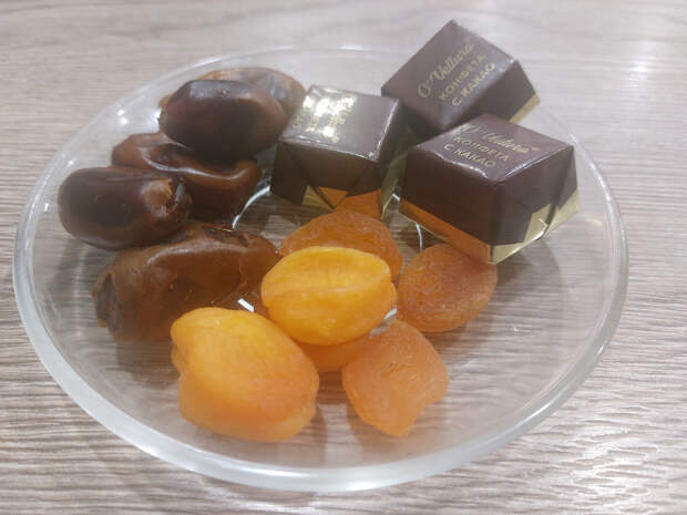 Всего две штуки в день: Врач назвал сладость, которая лечит