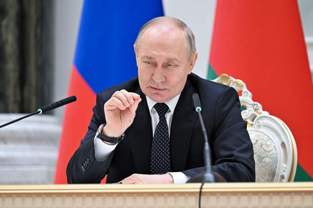 Путин заявил, что между странами началась гонка за укрепление суверенитета