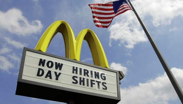 Продажи McDonald's в августе снизились в мире на 3,7%