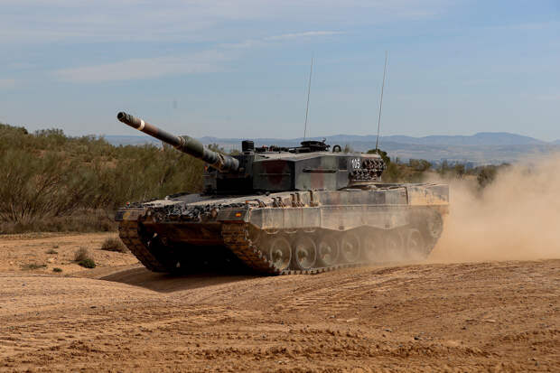 Бундесвер ответил на сообщения о подбитом танке Leopard с немецкими военными