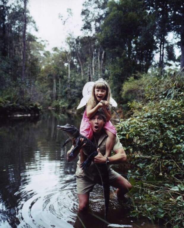 Стив Ирвин с дочерью Бинди. Photo by Hugh Stewart. история, люди, мир, фото