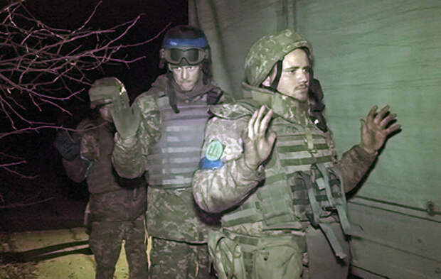 Группа боевиков «Азова»* сдалась в плен под Димитровом