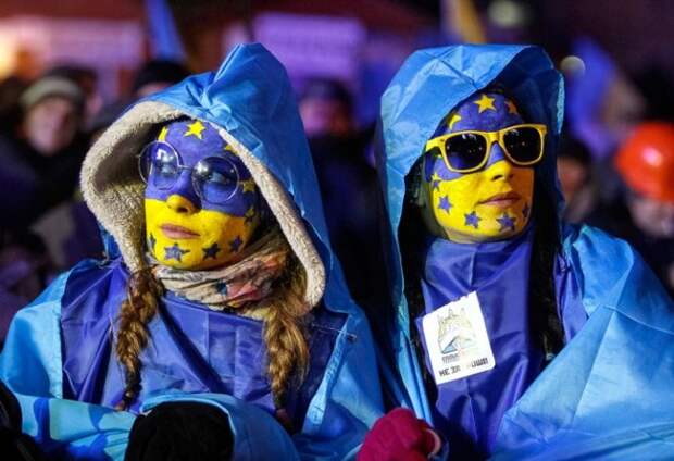 В Европе призывают нанести удар по Украине, чтобы наказать Киев В Европе призывают нанести удар по Украине, чтобы наказать Киев