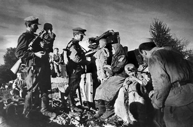 Экономическое чудо 1942-1945 годов: Цена и ценности