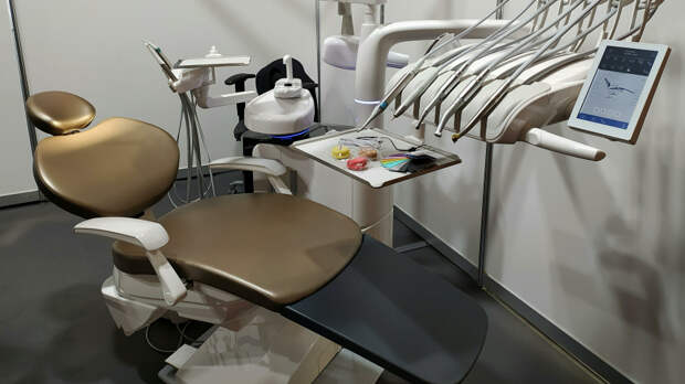 Мужчина лишился рук и ног после визита к стоматологу