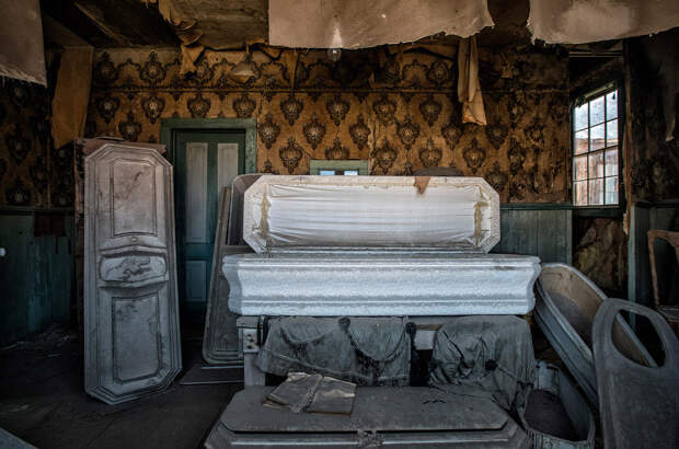 Abandoned Real-Life Ghost Town