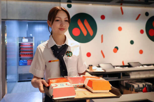 «Неплохо, по-русски». Что есть в бывшем McDonald’s — и чего там нет