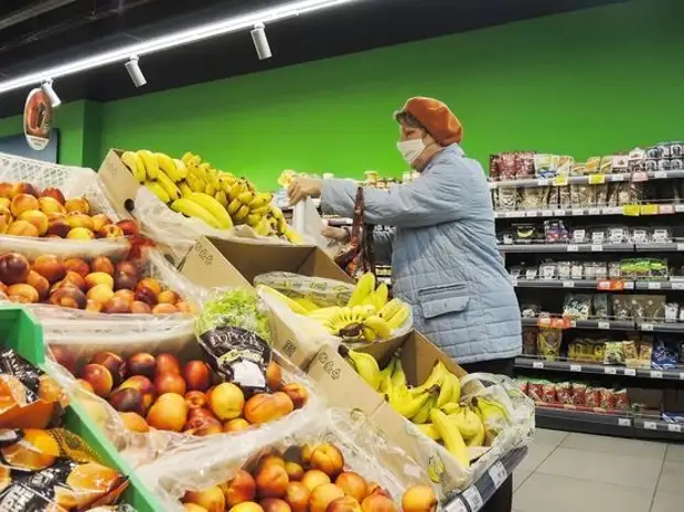 Нутрициолог предупредила об опасности ранних фруктов и овощей