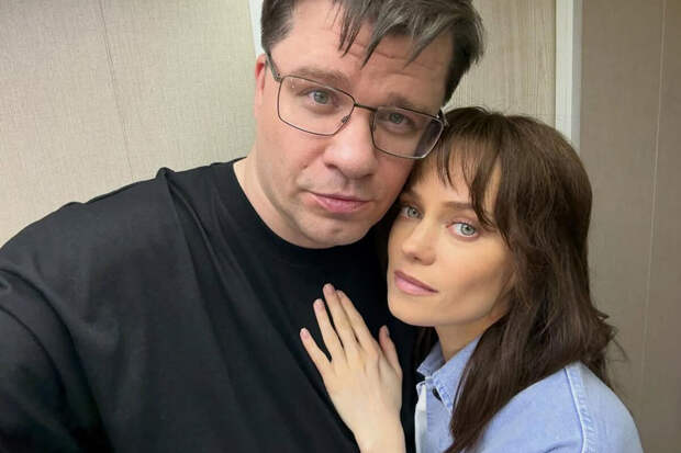 Шоумен Гарик Харламов опубликовал редкое фото с женой в день ее рождения