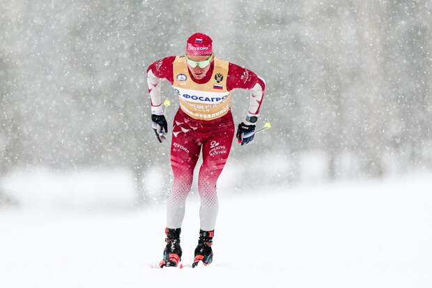 Большунов выиграл масс-старт на 10 км в финале Кубка России