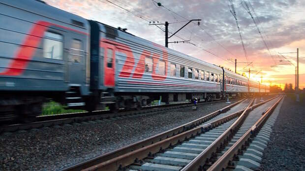В поезда "Гранд экспресс" между Москвой и Санкт-Петербургом включили дополнительные вагоны