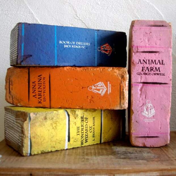 Очень похоже на настоящие книги. /Фото: comepiaceate.it