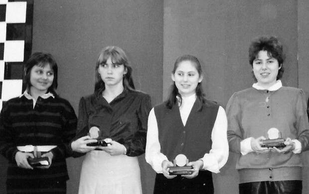 Победительницы шахматной олимпиады 1988 года - сборная Венгрии. Источник: chess.ru Победительницы шахматной олимпиады 1988 года - сборная Венгрии. Источник: chess.ru