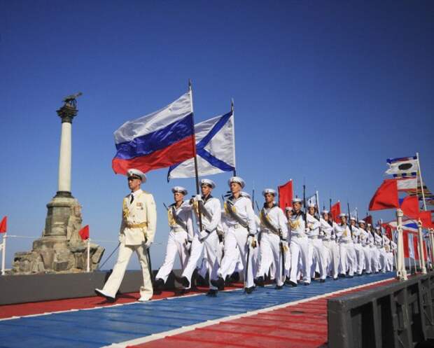 В прошлом году крымчане в первый раз отпраздновали День России. И, судя по всему, им это понравилось В прошлом году крымчане в первый раз отпраздновали День России. И, судя по всему, им это понравилось