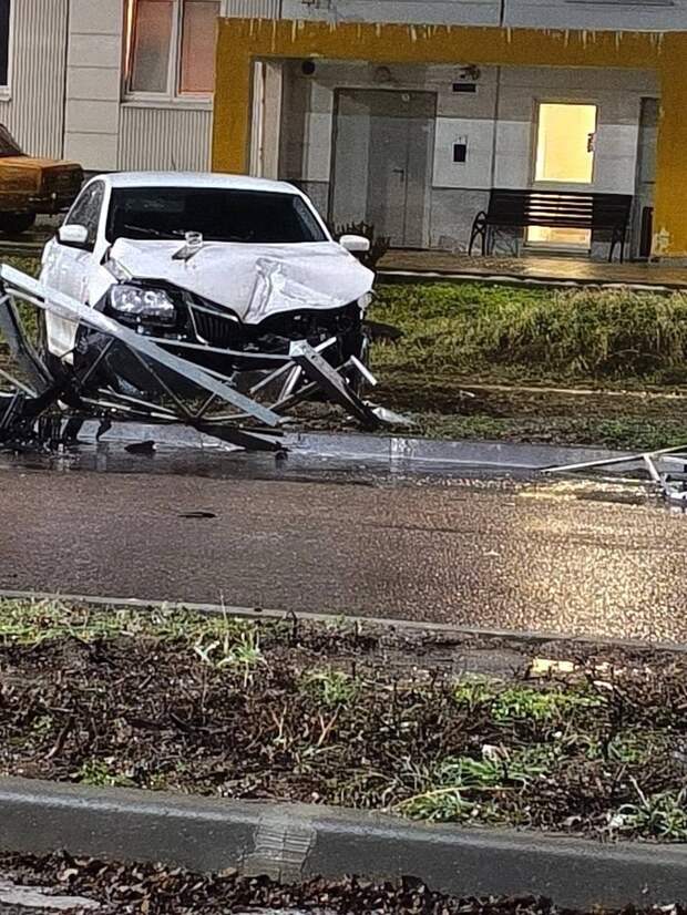 ДТП ночью на Кирова в Мариуполе