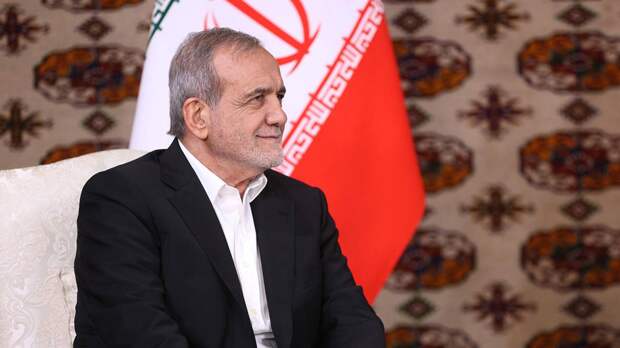 Пезешкиан заявил, что будет руководить страной вместе с еще двумя людьми