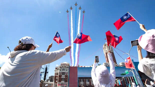 NYT: Вашингтон возьмет паузу в поставках оружия Тайваню