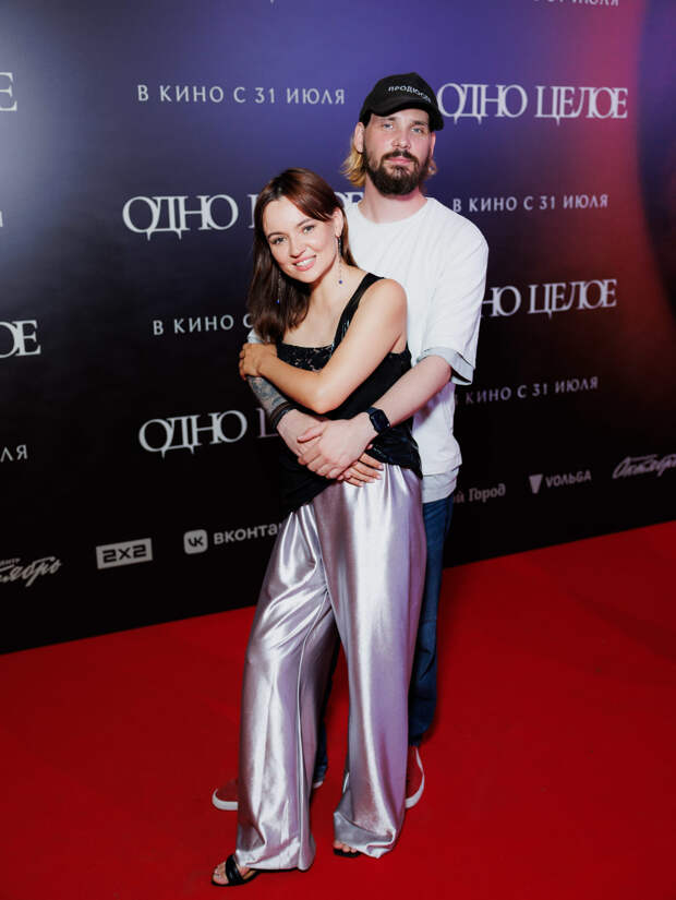 Притяжение: Антон Риваль, Михаил Тройник и Алина Насибуллина