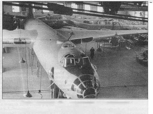Макет самолета «М» с первоначальным вариантом воздухозаборников