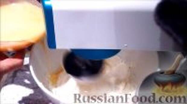 Фото приготовления рецепта: Торт-букет "Жёлтые тюльпаны" - шаг №11