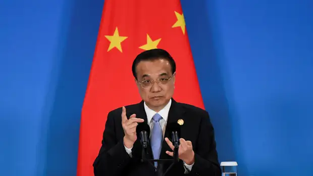 В Китае заявили, что новые штаммы коронавируса осложняют прогнозы по пандемии