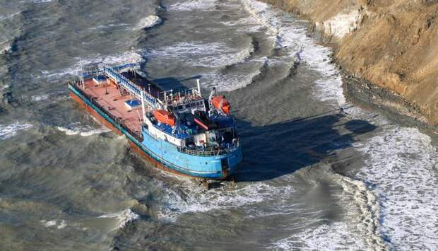 С владельцев затонувших танкеров хотят взыскать свыше 34 млрд рублей