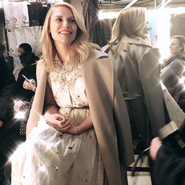 «Я была так стара, когда это произошло»: Клэр Дэйнс о своей третьей беременности