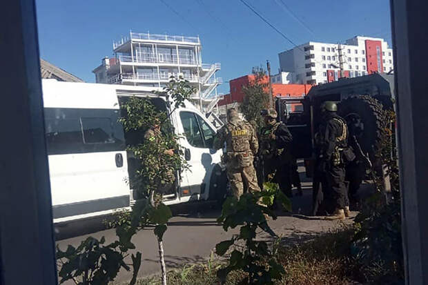 Перекрыто село с заминированным домом напавшего на отдел полиции