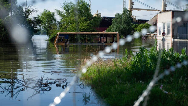 Киев опасается потери миллионов тонн урожая из-за обрушения плотины
