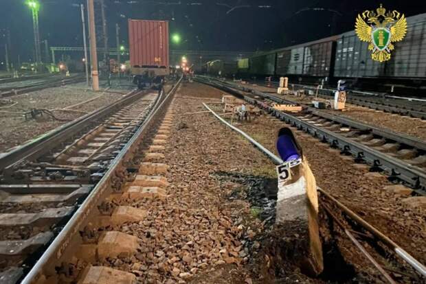 В Челябинской области сошел с рельсов вагон со стройматериалами