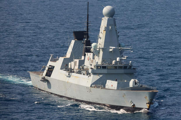 DM: эсминец Великобритании ушел на ремонт после удара по нему возле Кипра