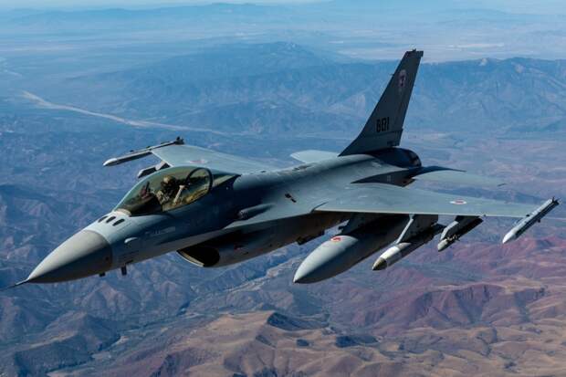 Российский ЗРК С-300 нанесли удар по F-16: эксперт о последствиях для ВСУ