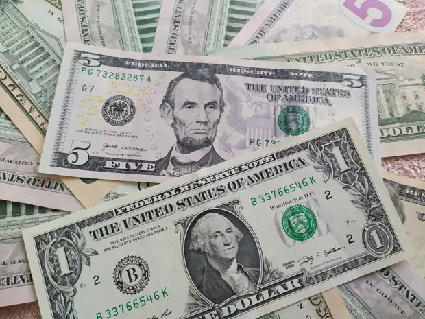 В британском издании призвали объединиться и положить конец прихотям США, которые грабят весь мир