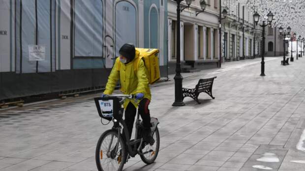 В Москве отстранили от работы 15 тысяч курьеров за нарушения