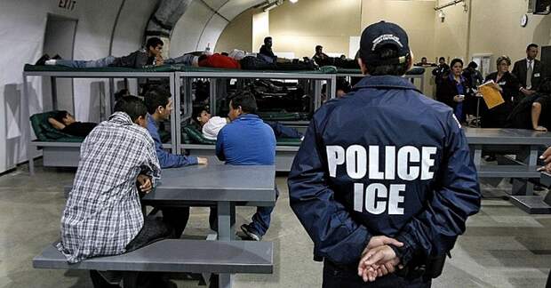 Агент США из US ICE, узнав правду, вышиб себе мозги из 40 калибра, написав предсмертную записку...